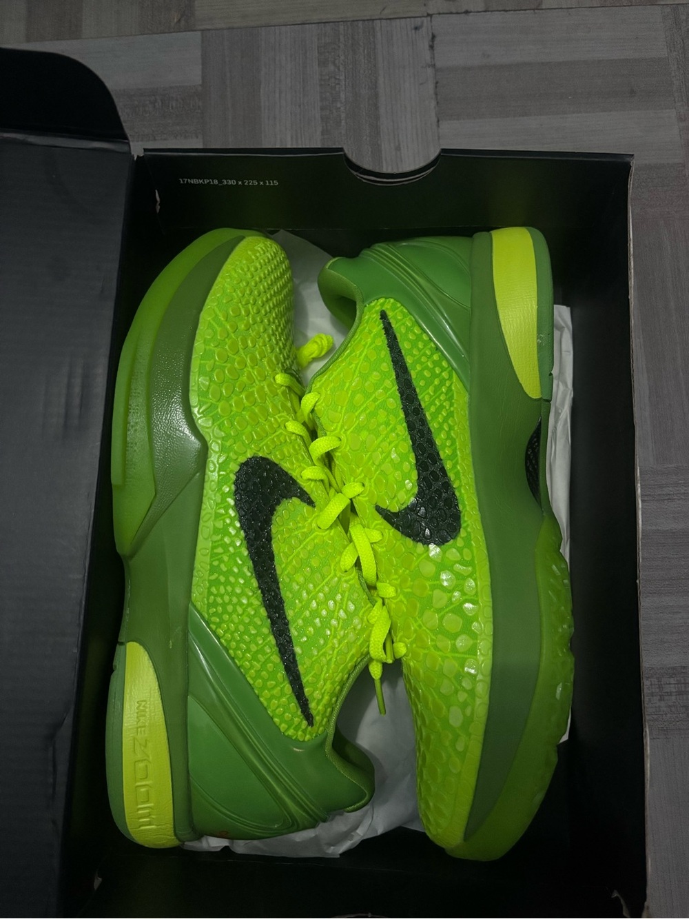 Nike Kobe grinches 11 size sneakers box damaged hmu for prices offers